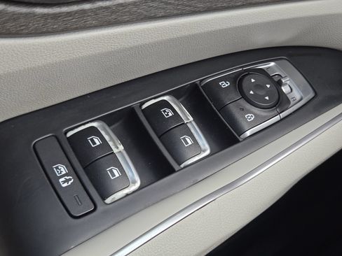 Used 2022 Kia Sorento S AWD/4WD image 25