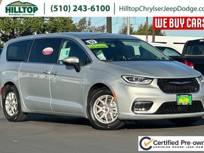 Certified 2023 Chrysler Pacifica Touring-L