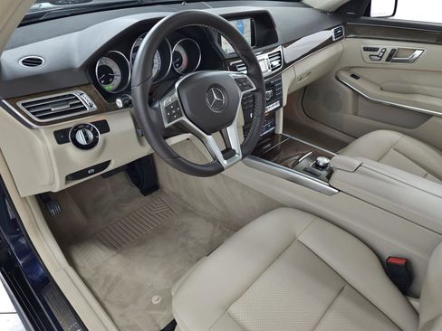 Used 2014 Mercedes-Benz E 350 4MATIC Sedan image 14
