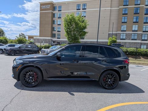 Used 2022 BMW X5 xDrive40i w/ M Sport Package AWD/4WD image 6