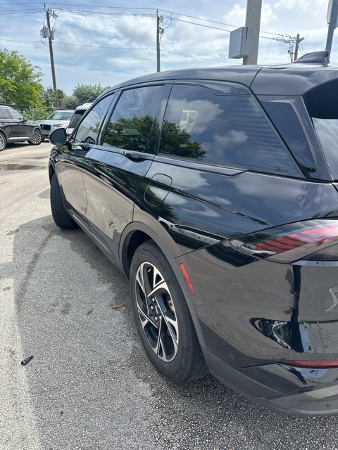 Certified 2024 Lincoln Nautilus Premier w/ Jet Appearance Package AWD/4WD image 9