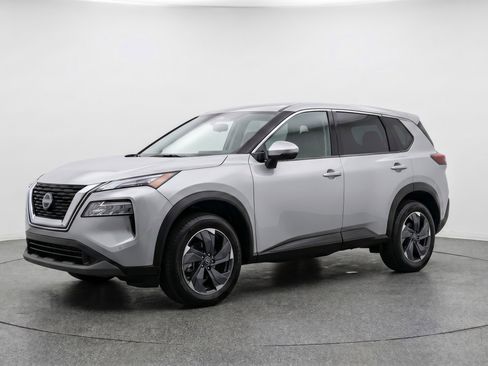 Used 2025 Nissan Rogue SV FWD image 3