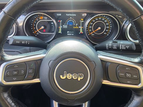 Used 2021 Jeep Wrangler Unlimited Sahara image 10