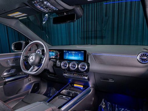 New 2026 Mercedes-Benz GLA 250 4MATIC image 4