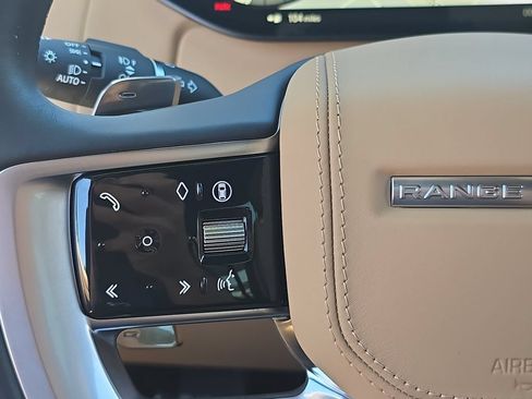 Certified 2026 Land Rover Range Rover Long Wheelbase SE AWD/4WD image 19