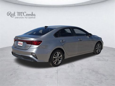 Used 2023 Kia Forte LXS FWD image 7