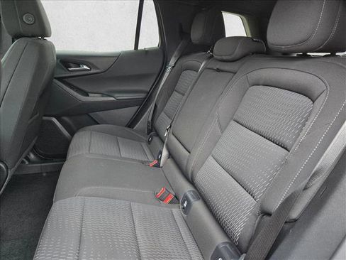 Used 2025 Chevrolet Equinox LT FWD image 19