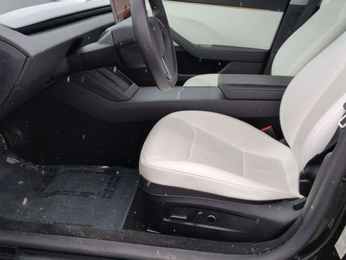 Used 2025 Tesla Model 3 Long Range image 12