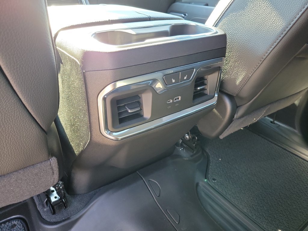 Used 2026 GMC Sierra 1500 Denali w/ Denali Reserve Package AWD/4WD image 11