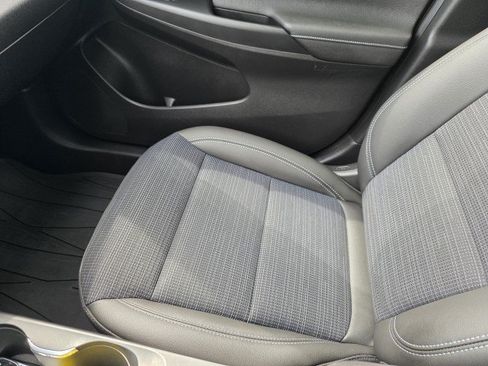 Used 2024 Buick Envista Sport Touring w/ Convenience I Package FWD image 18