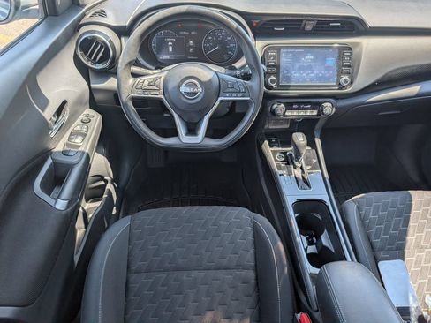 Used 2022 Nissan Kicks SV FWD image 26