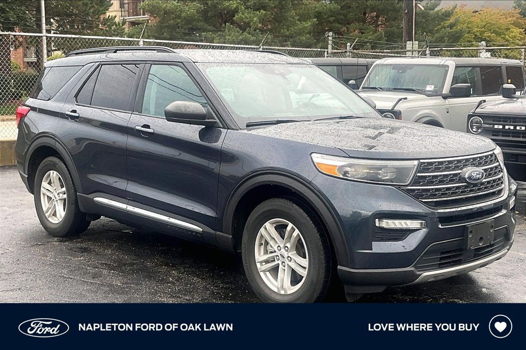 Used 2024 Ford Explorer XLT w/ Equipment Group 202A AWD/4WD image 1
