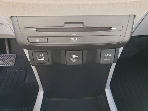 Used 2024 Honda Odyssey Touring image 20