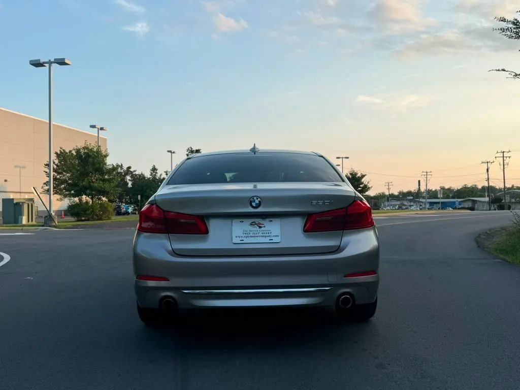 Used 2017 BMW 530i RWD image 4