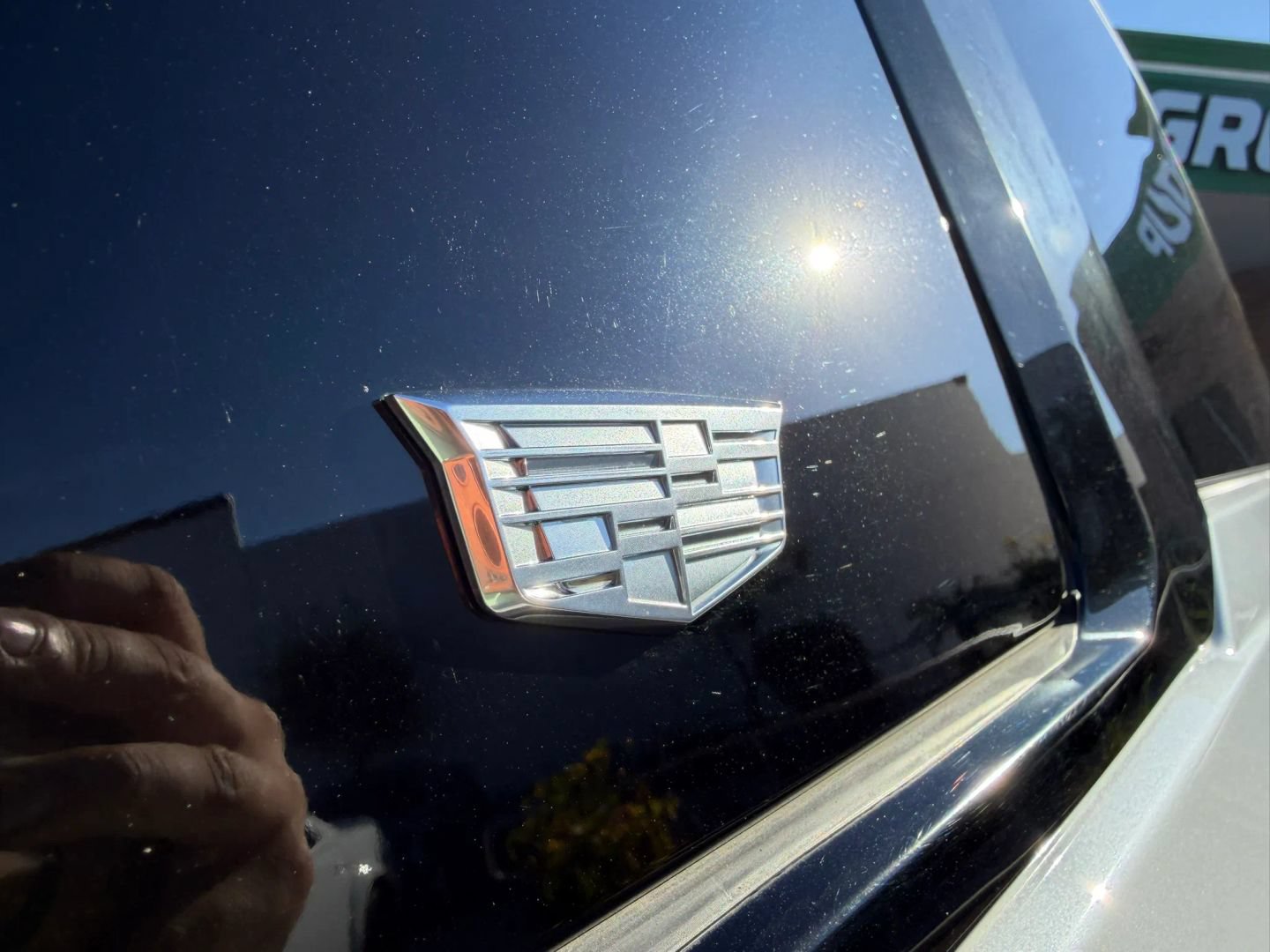 Used 2025 Cadillac Escalade ESV Sport AWD/4WD image 42
