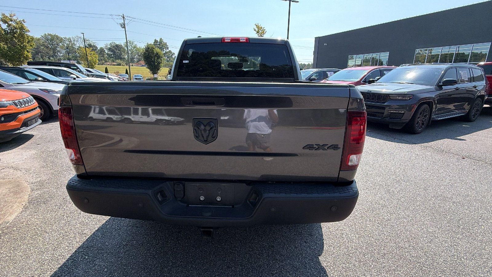 Used 2024 RAM 1500 Warlock AWD/4WD image 9
