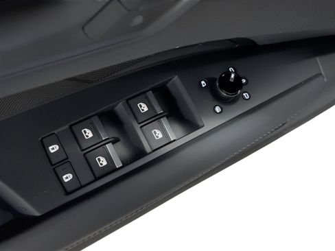 Used 2023 Audi RS e-tron GT w/ Carbon Performance Package image 13