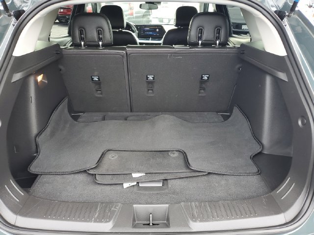 Used 2025 Chevrolet Trax LT FWD image 30