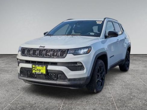 Certified 2026 Jeep Compass Latitude w/ Sun and Sound Group AWD/4WD image 4