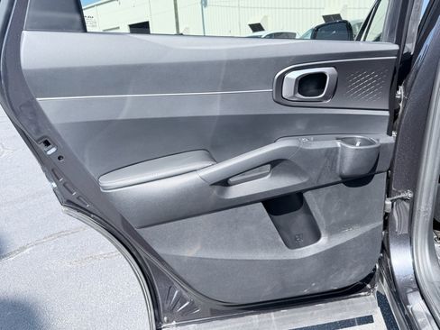 Used 2026 Kia Sorento LX FWD image 28