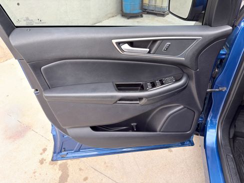 Used 2020 Ford Edge SEL w/ Convenience Package image 25
