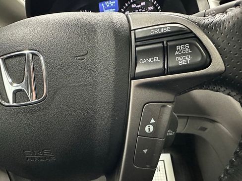 Used 2016 Honda Odyssey Touring Elite image 20