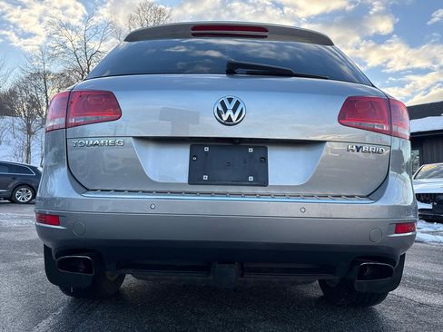 Used 2011 Volkswagen Touareg Hybrid image 15