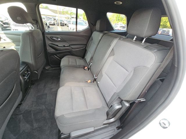 Used 2023 Chevrolet Traverse LT FWD image 27