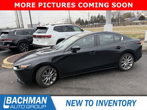 Used 2019 MAZDA MAZDA3 Sedan w/ Preferred Package image 1