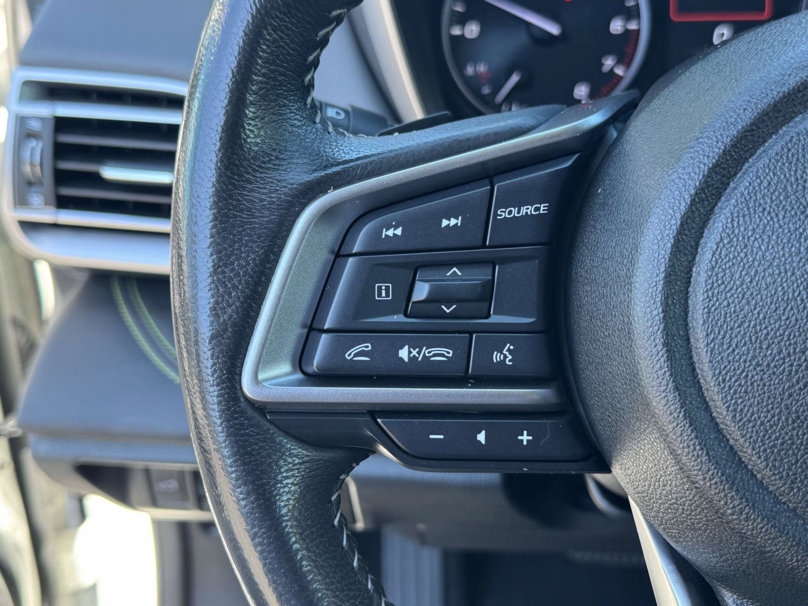 Used 2023 Subaru Outback Onyx Edition AWD/4WD image 22