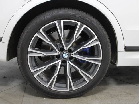Used 2021 BMW X7 M50i w/ Executive Package AWD/4WD image 12