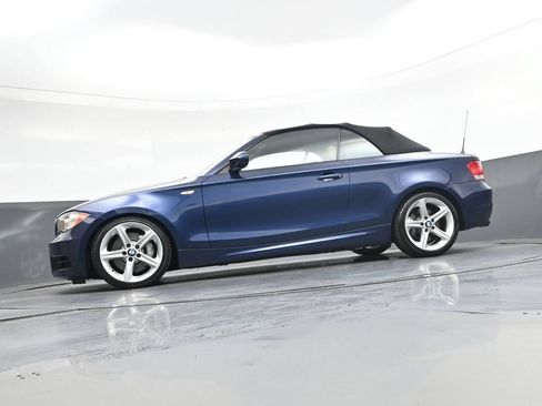 Used 2011 BMW 135i Convertible RWD image 43