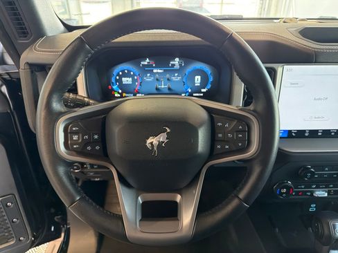 Used 2025 Ford Bronco Outer Banks AWD/4WD image 18