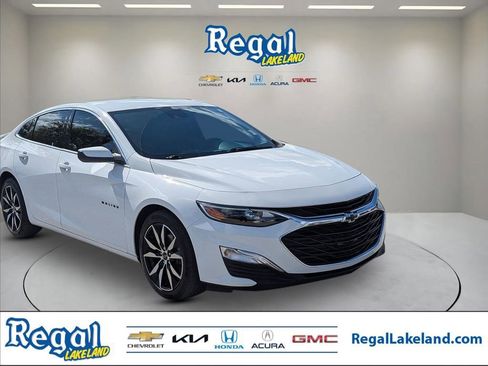 Certified 2024 Chevrolet Malibu RS w/ LPO, Floor Liner Package image 1