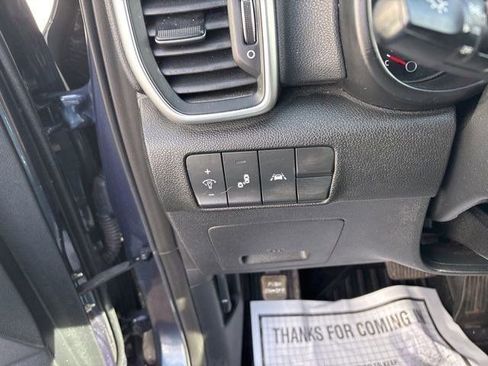 Used 2022 Kia Sportage LX w/ LX AWD Value Edition Package image 18