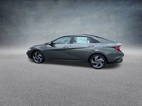New 2025 Hyundai Elantra Limited image 14