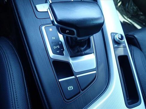 Used 2017 Audi A4 2.0T Premium Plus w/ Premium Plus Package image 22