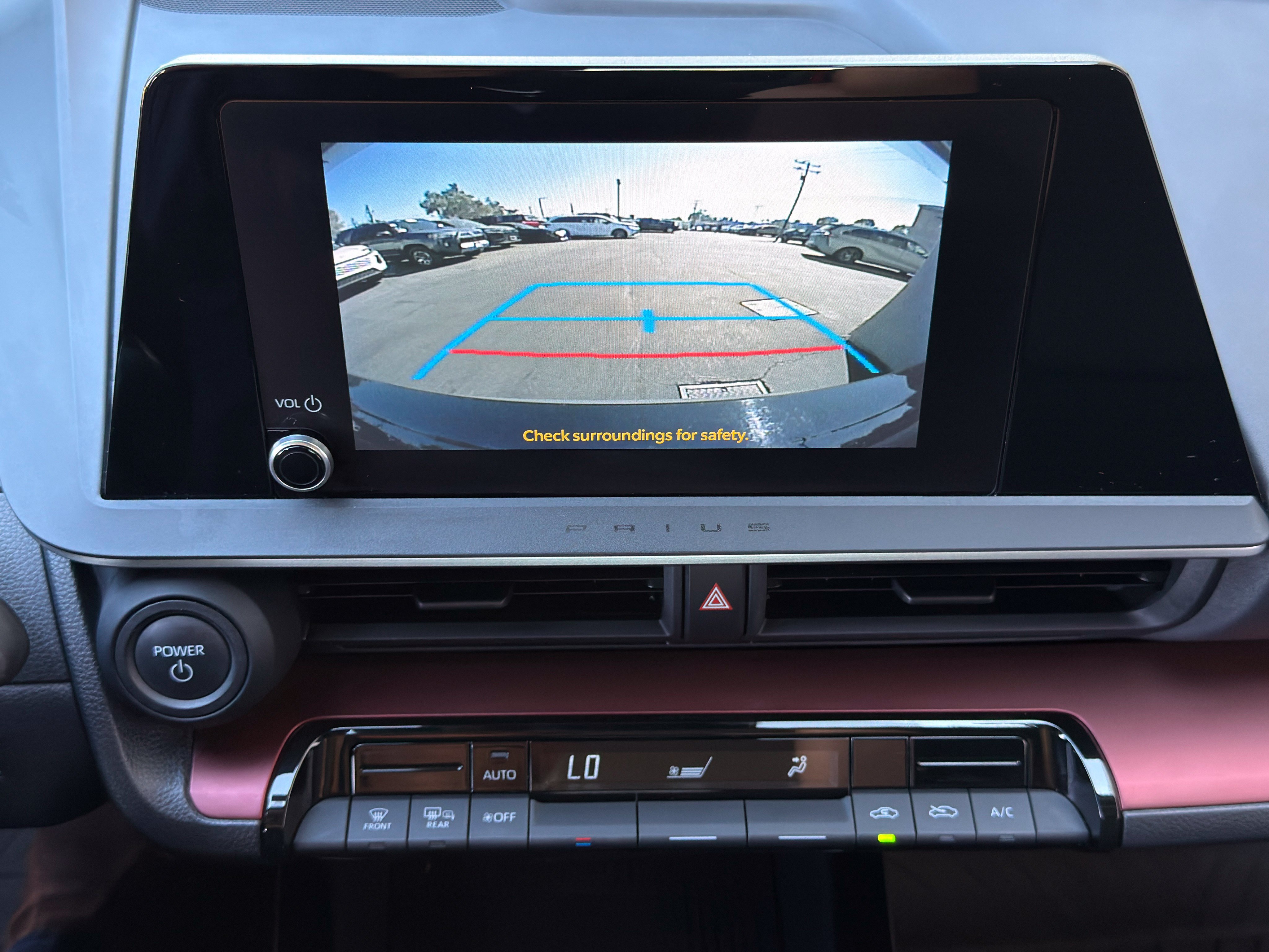 Used 2023 Toyota Prius Prime FWD image 17
