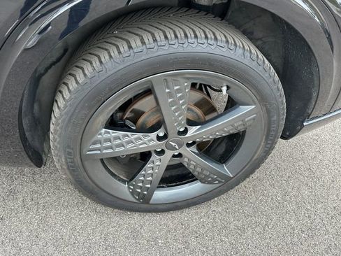 Used 2023 Genesis GV70 3.5T Sport w/ Sport Prestige Package image 8