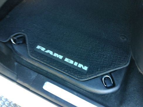 Used 2021 RAM 1500 Laramie image 17