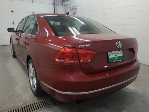 Used 2015 Volkswagen Passat 1.8T SEL Premium image 5