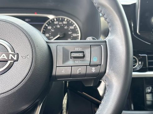Certified 2024 Nissan Pathfinder SV w/ Black Appearance Package FWD image 28