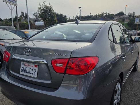 Used 2010 Hyundai Elantra GLS image 4