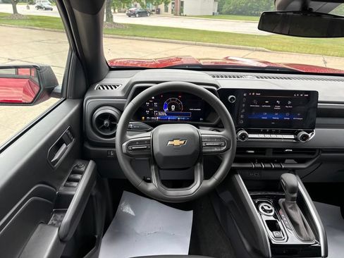 New 2026 Chevrolet Colorado W/T w/ WT Custom Package AWD/4WD image 43