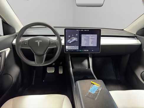 Used 2020 Tesla Model Y Performance image 14