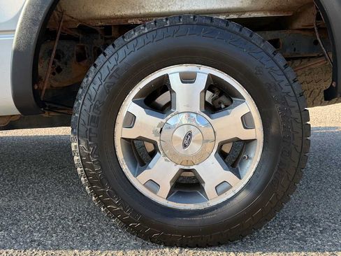 Used 2009 Ford F150 STX AWD/4WD image 24