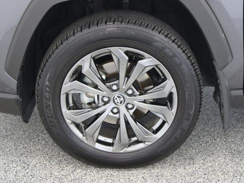 Used 2025 Toyota RAV4 Limited w/ Advanced Technology Package AWD/4WD image 11