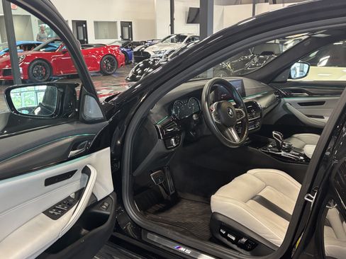 Used 2019 BMW M5 w/ Executive Package AWD/4WD image 5