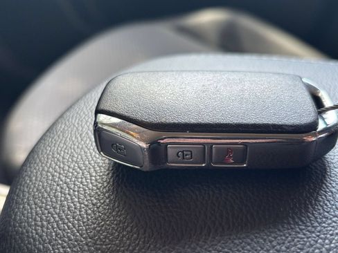 Used 2025 Kia Soul LX w/ LX Technology Package FWD image 21