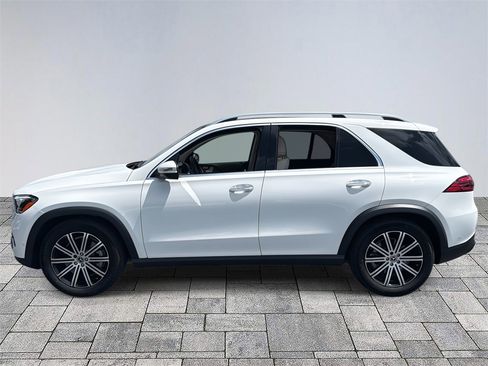 Used 2024 Mercedes-Benz GLE 450 4MATIC image 4